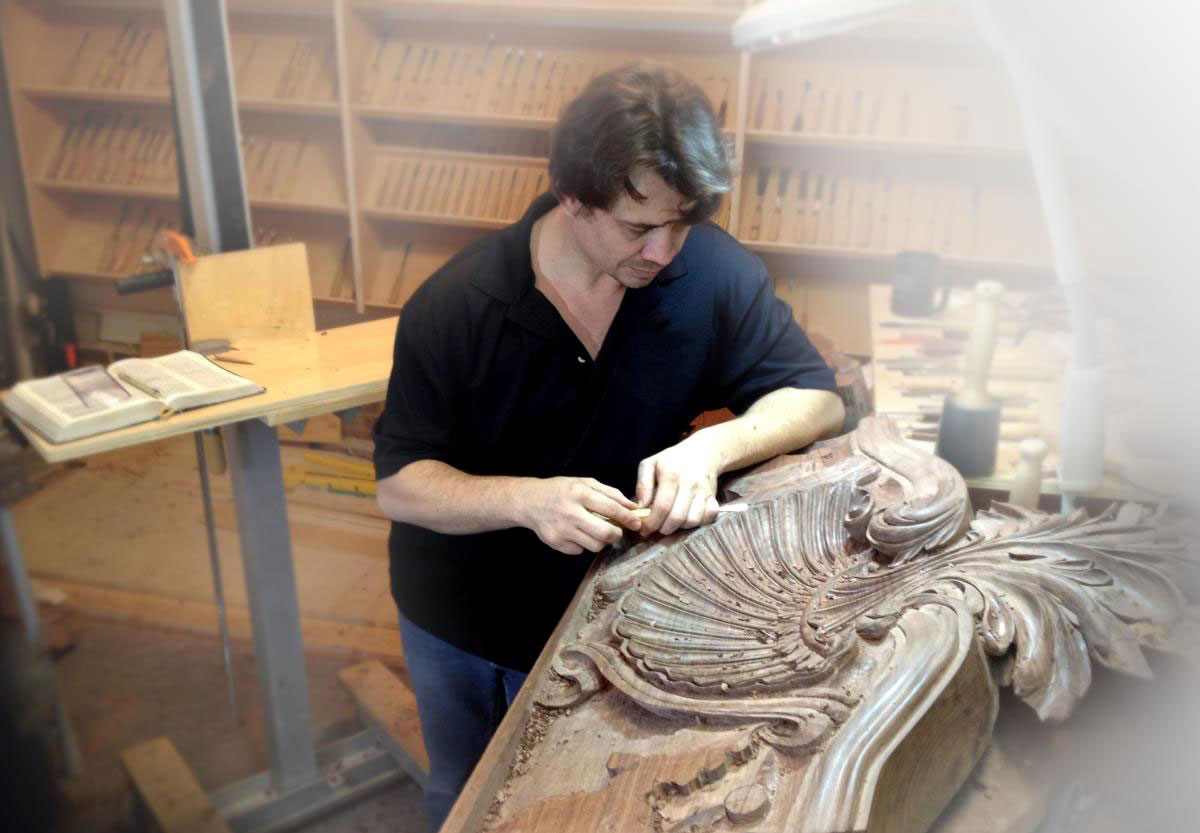 master wood carvers